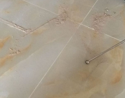 菏泽瓷砖空鼓维修公司分享粘合剂选择不当在瓷砖铺贴过程中可能导致以下问题